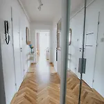 Lägenhet Czesc Swiata *